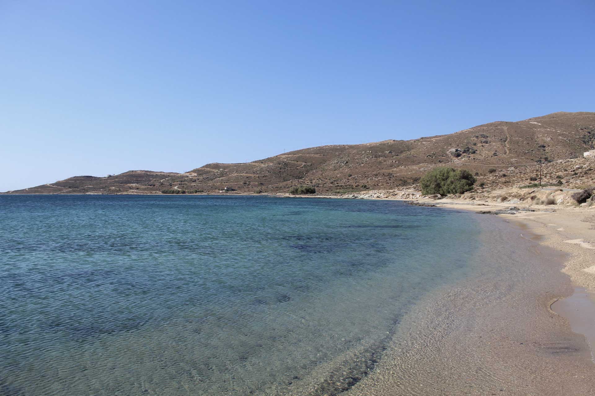 Πανέμορφη παραλία στη Νότια Εύβοια.